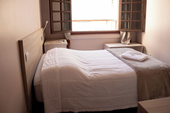 Room 111 of 206