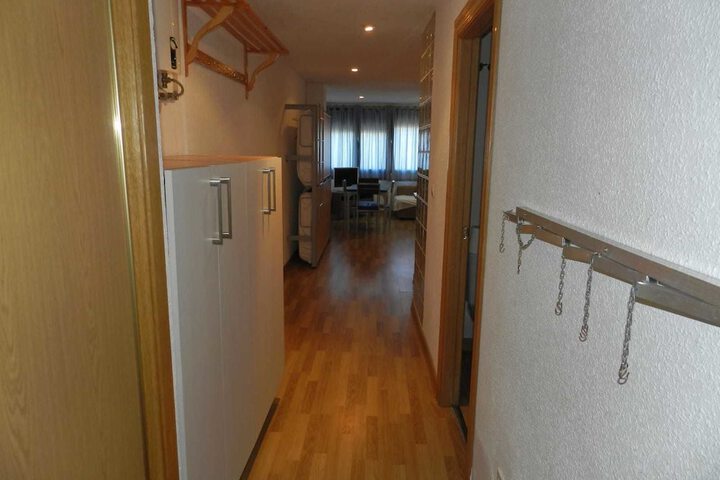 Room 18 of 35