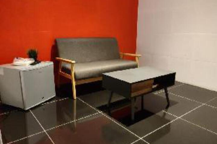 Room 10 of 24