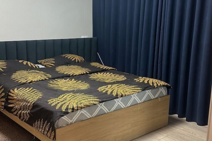 Room 6 of 7