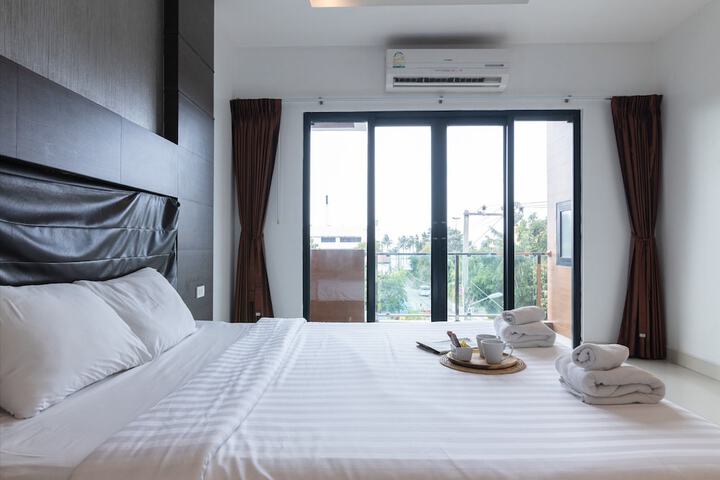 Room 52 of 140