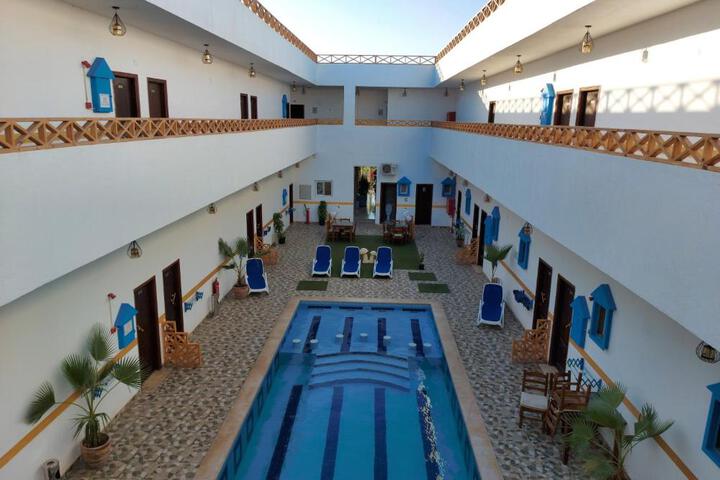 Golden Plaza Dahab Resort
