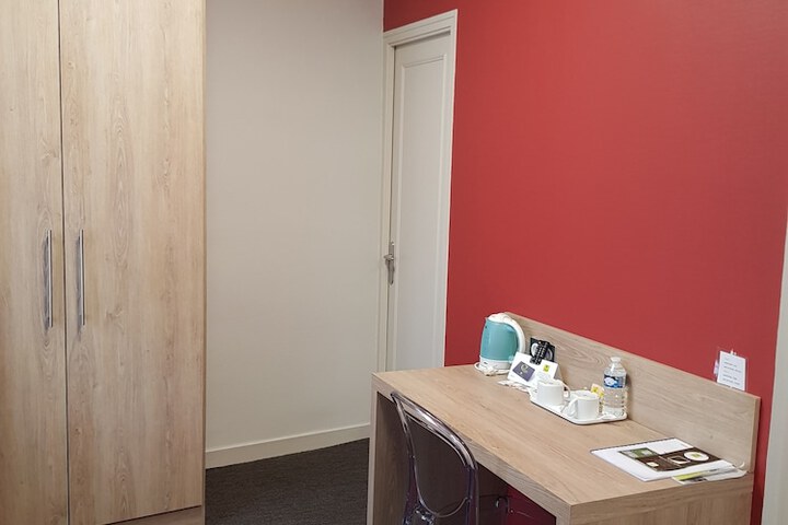 Room 6 of 46
