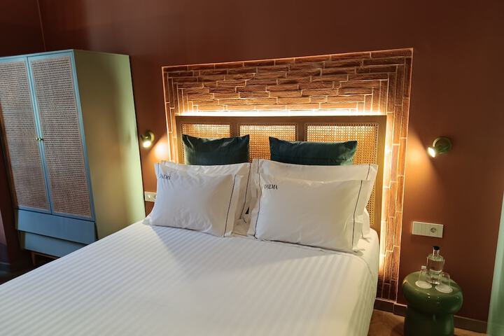 Room 5 of 22