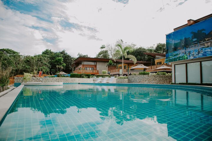 Pool 54 of 70