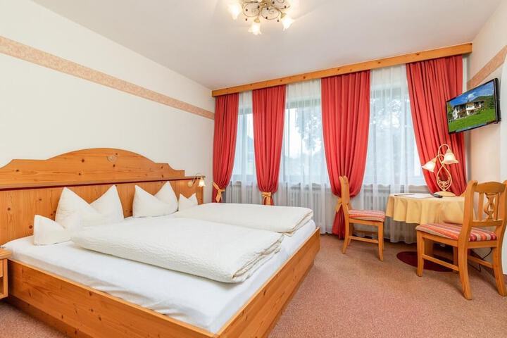 Room 14 of 42