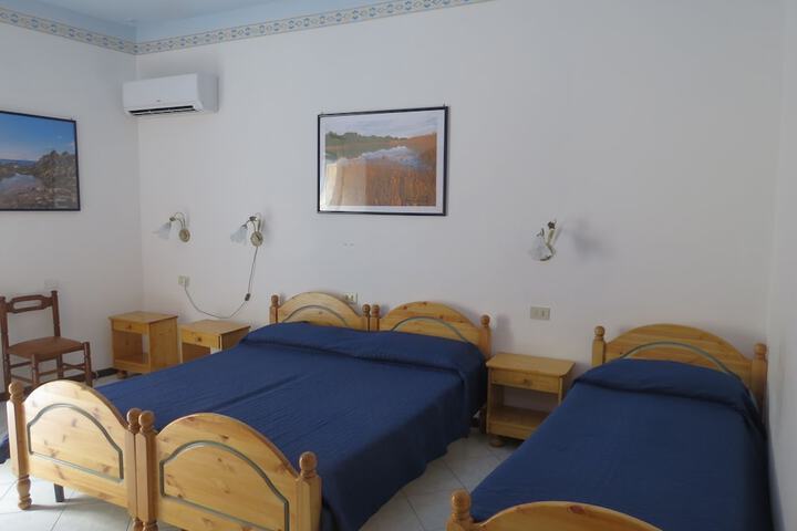 Room 35 of 107