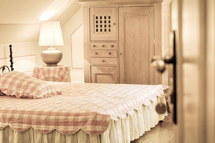 Room 3 of 41