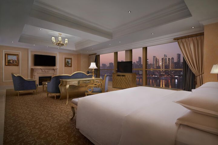 Room 40 of 87