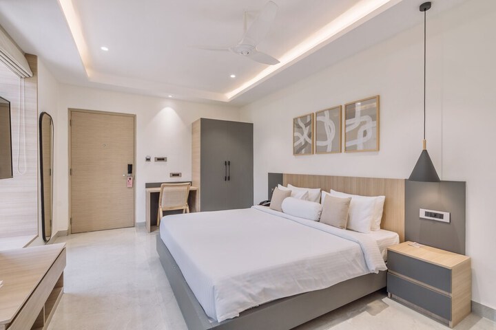 Room 8 of 40