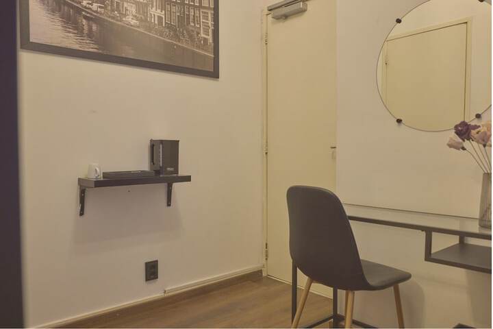 Room 47 of 110