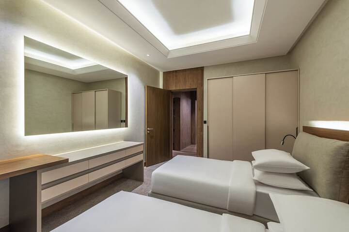 Room 16 of 54