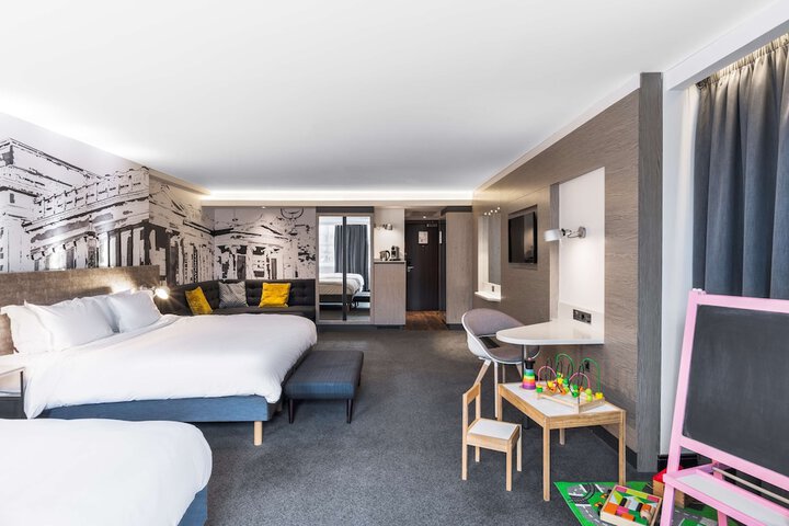 Room 50 of 134