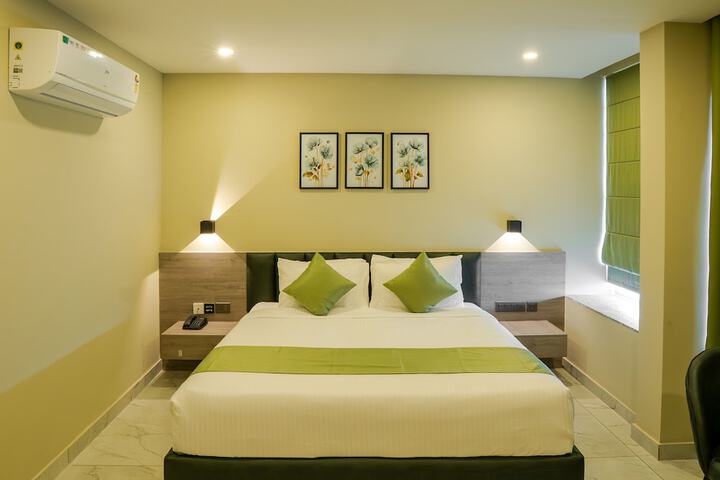 Room 2 of 11