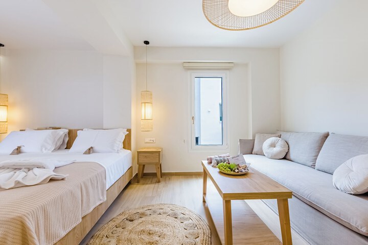 Room 4 of 101