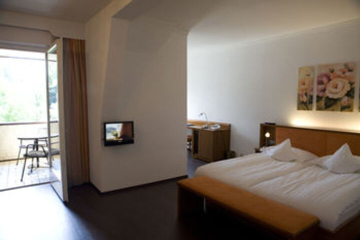 Room 16 of 29