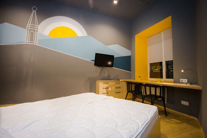 Room 44 of 48