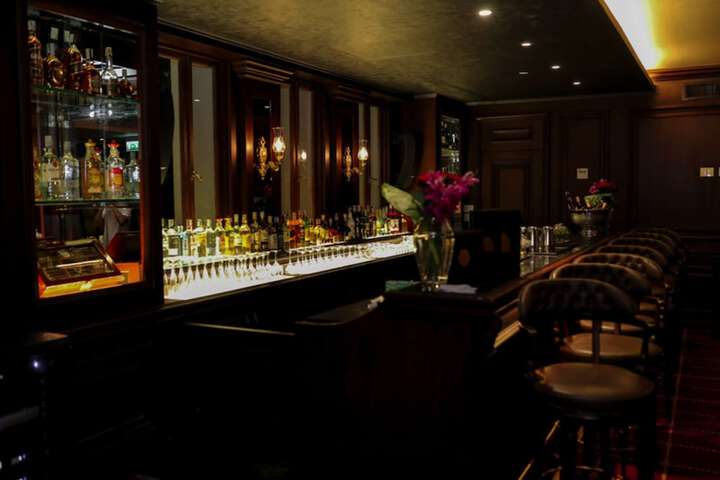 Dining Photos