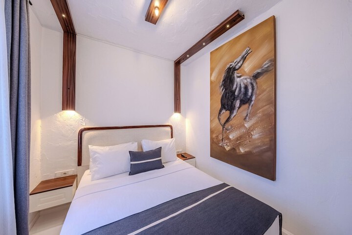 Room 12 of 78