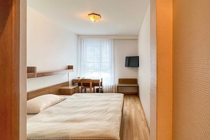 Room 20 of 44