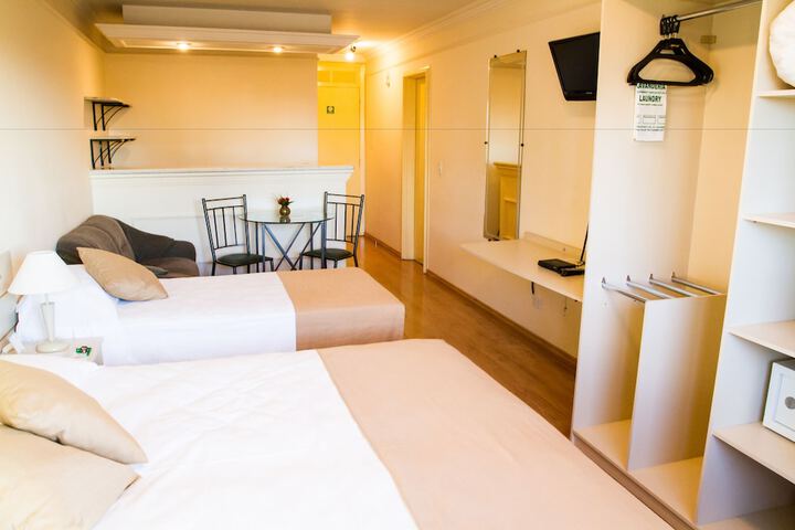 Room 7 of 60
