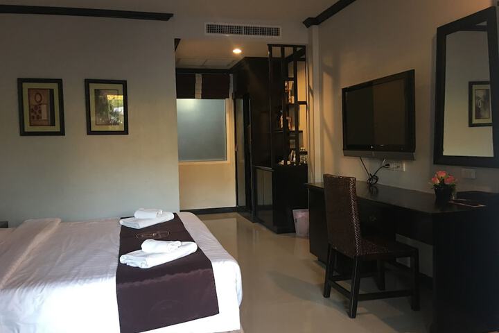 Room 14 of 49