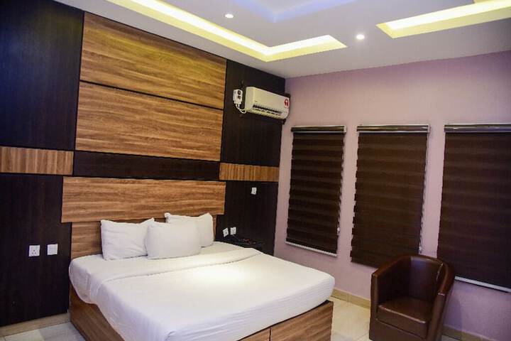 Room 16 of 78