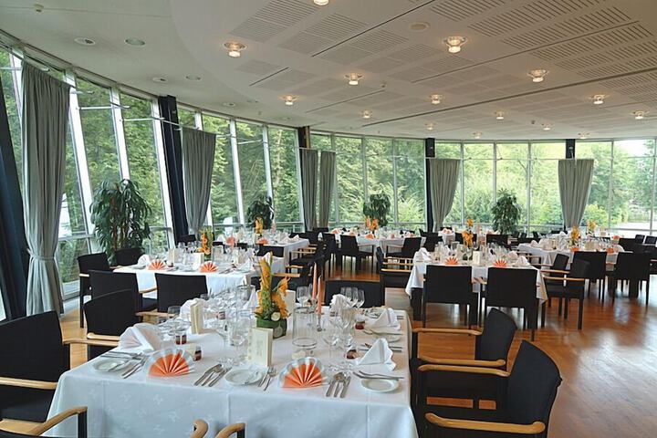 Ballroom/Hall 54 of 87