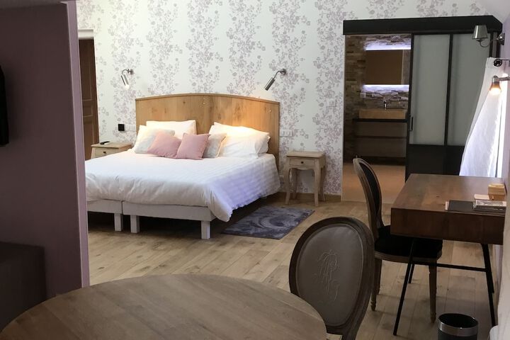 Room 32 of 55