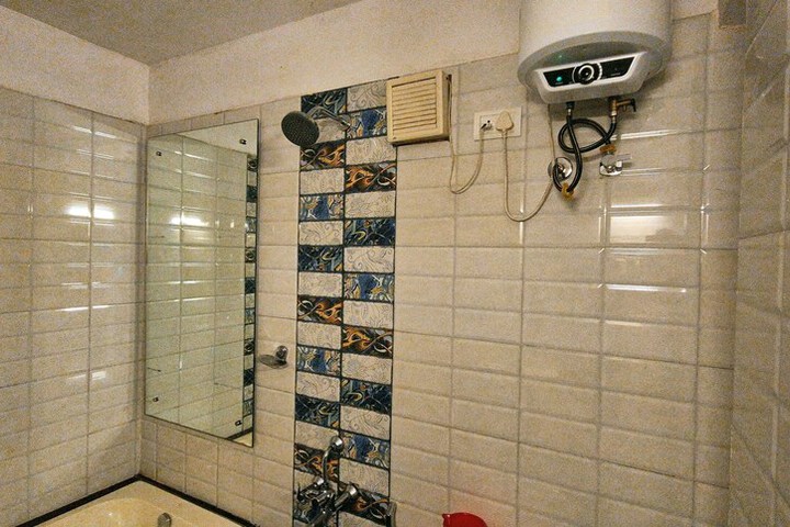 Room 119 of 169