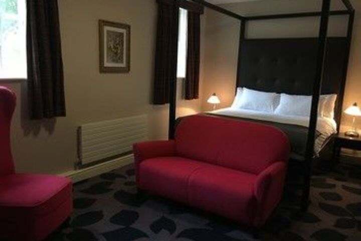 Room 18 of 23
