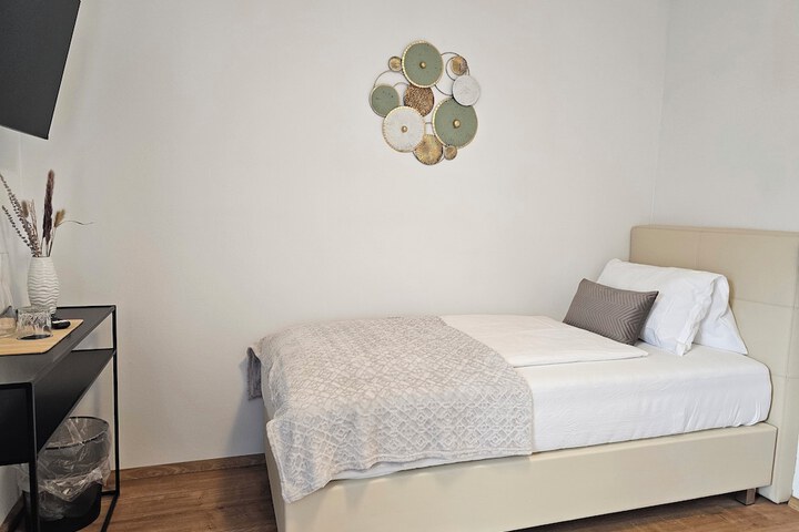 Room 21 of 57