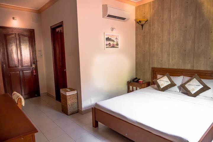 Room 6 of 35