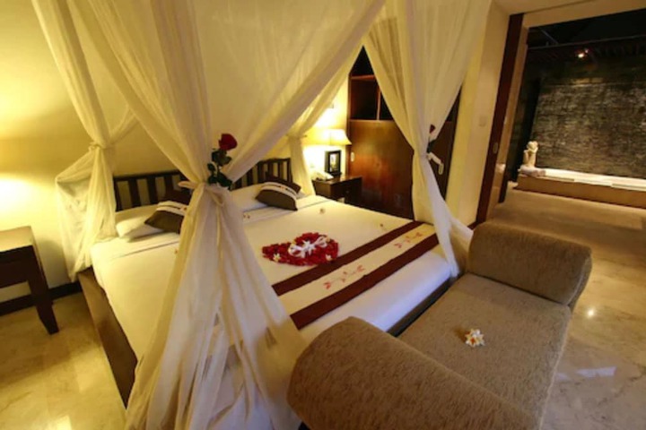 Room 14 of 45