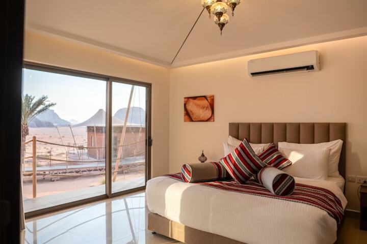 Room 40 of 160