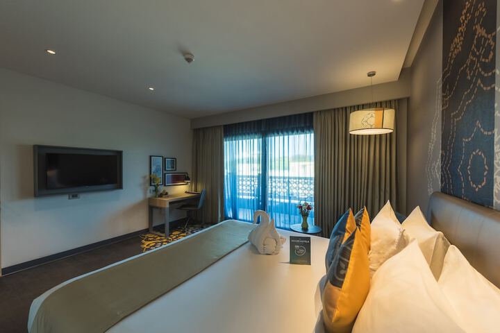 Room 44 of 93
