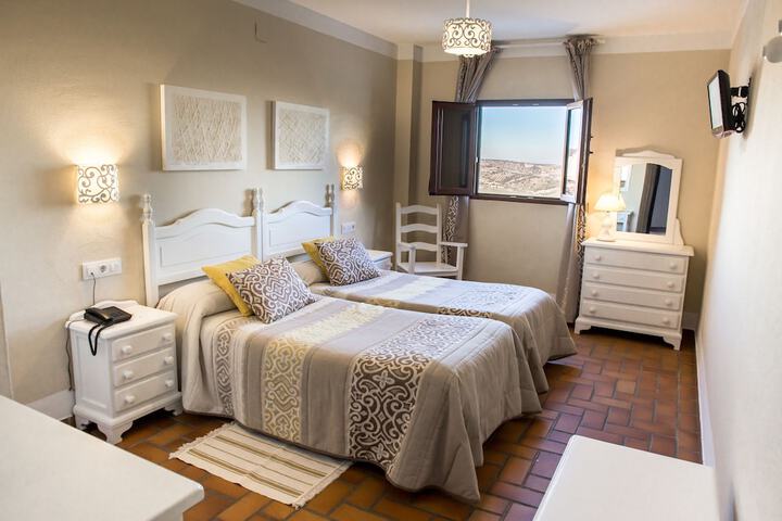 Room 7 of 39