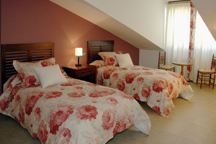 Room 2 of 69