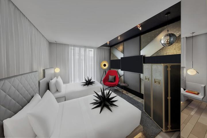 Room 31 of 161