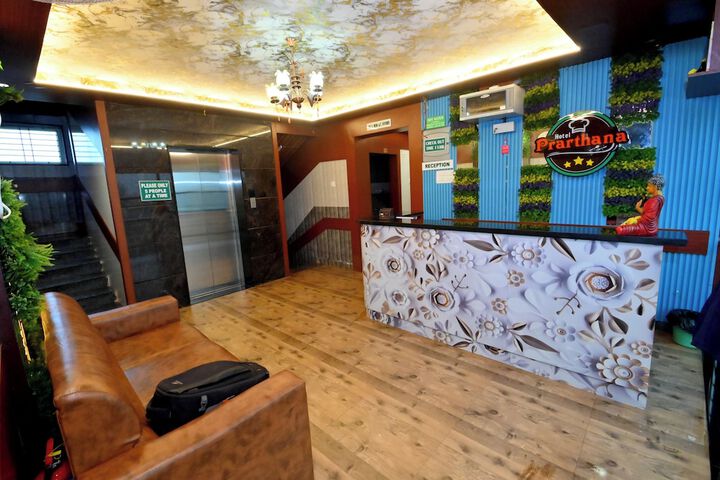 Hotel Interior 4 of 28