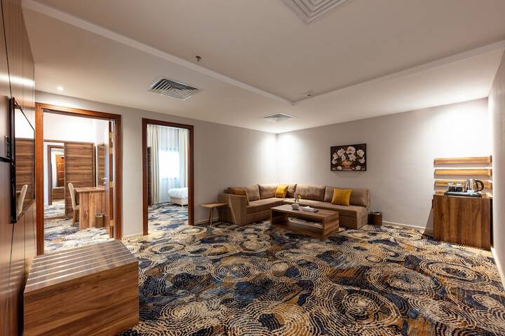 Room 15 of 44