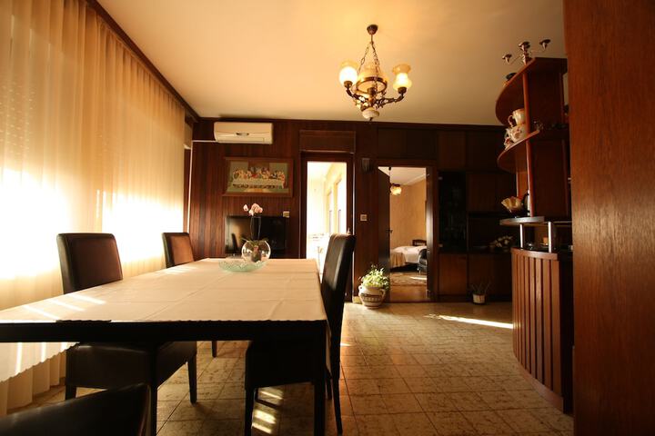 Room 12 of 44