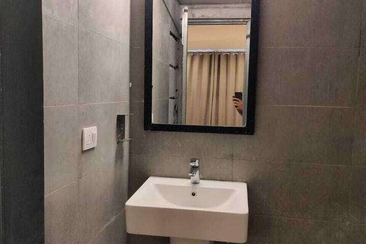Room 12 of 13