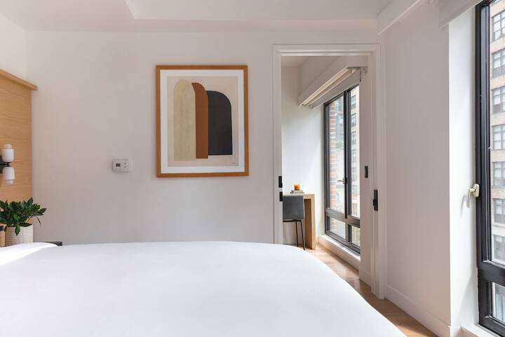 Room 55 of 143