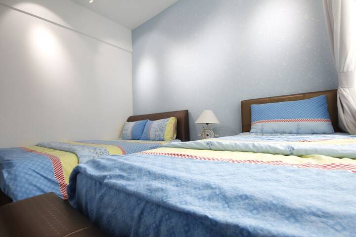 Room 7 of 36