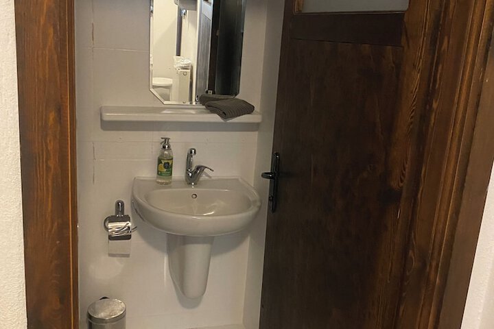 Room 63 of 113