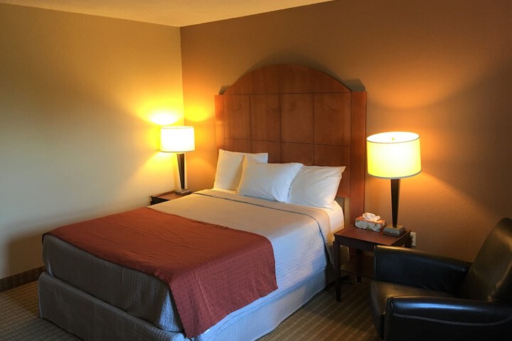 Room 6 of 43