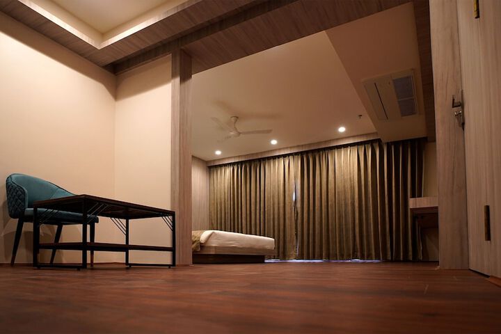 Room 36 of 73