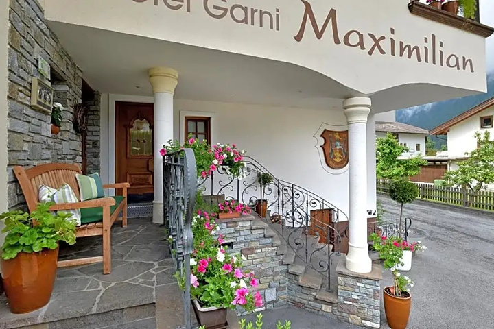 Hotel Maximilian