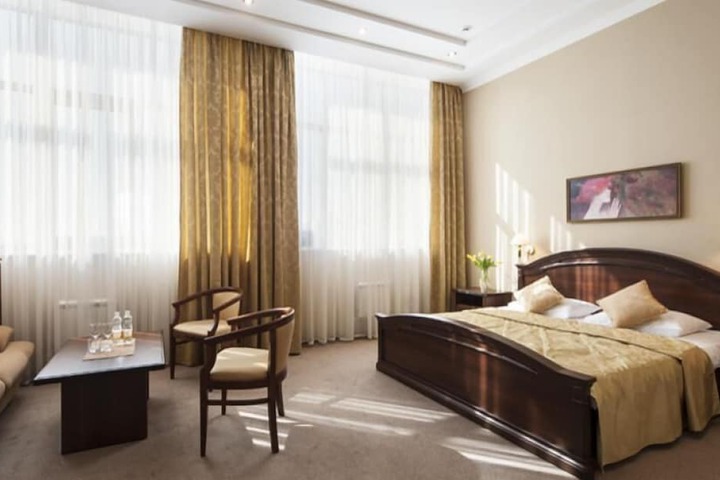 Room 15 of 61